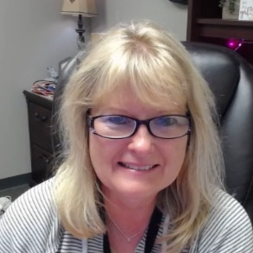 Meet your Posher, Renee
